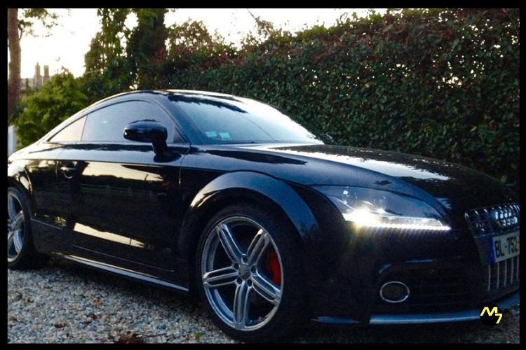 Aston Martin DB9 Volante